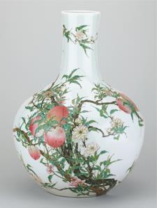 Vase, China 18 th century,