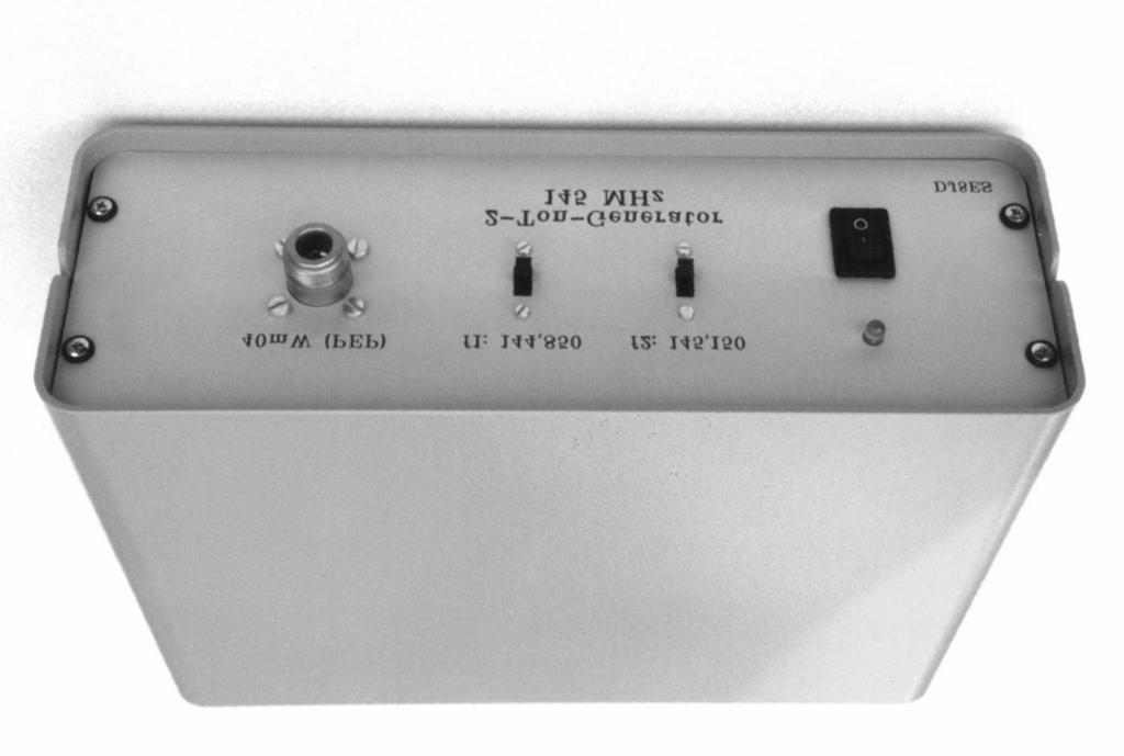 Fig. 1: 2-tone generator for the 2m band, ready for operation in a housing. order inter-modulation products using a spectrum analyser and the use of receiver to measure levels.