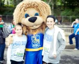 Nearly 1,000 participants on Team RBC raised over $370,000 to