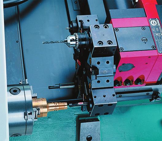 A number of Boring Bars are fitted along with a Jacobs Chuck containing a drill.