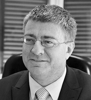 IAN LE BRETON (CORPORATE SERVICES DIRECTOR, SOVEREIGN (UK) LIMITED) A Jerseyman, Ian has 35 years experience in international finance.