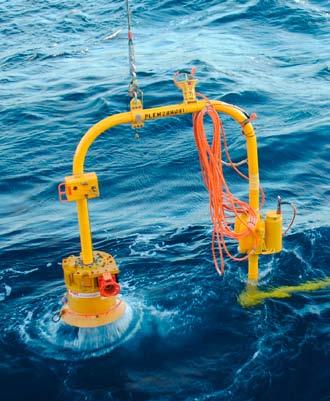 and spools, flexible flowlines and umbilicals towards subsea structures such as manifolds, satellites, pipeline end terminations, pipeline end manifolds, in-line tees and riser bases.