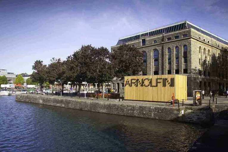 Arnolfini Access Statement Image 1: Arnolfini from the water About Arnolfini In a fantastic waterside location at the heart of Bristol s harbourside, Arnolfini is one of Europe s leading centres for