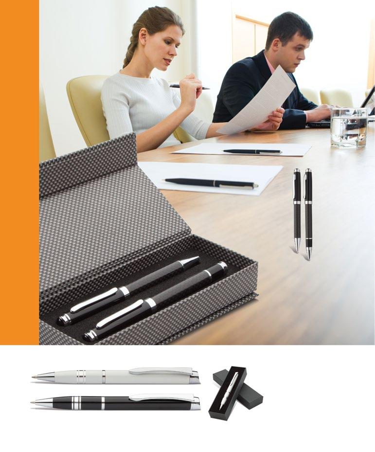 134 COOL writing Carby AP805967 Elegant, metal ballpoint pen and roller pen with carbon barrel. In carbon pattern paper gift box with magnetic closure. With blue refill.