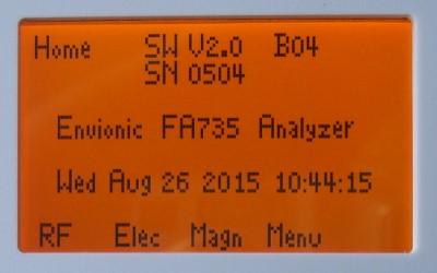 On the screen you will see the model number (FA735, FA730, FA725 or FA720), software version (V 2.0) and serial number (0504) of the device.