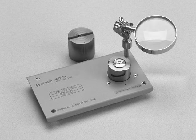 39 Keysight Accessories Catalog for Impedance Measurements - Catalog Up to 3 GHz (7 mm): SMD continued 16196C Parallel electrode SMD test fixture Terminal connector: 7 mm DUT connection: 2-Terminal