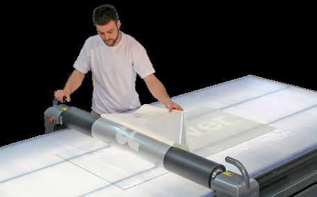 Substrates up to 90mm thick can be handled for perfectly flat applications without bubbles or creases.