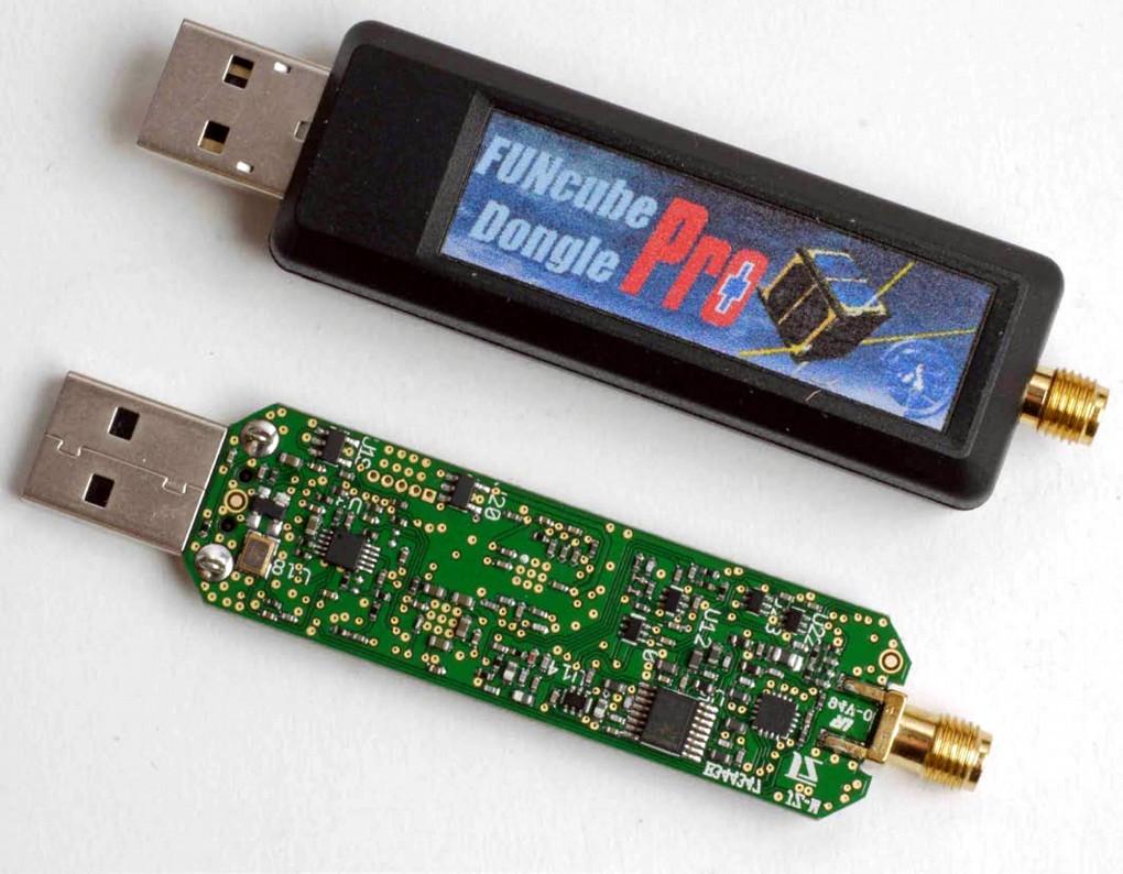 Figure 6: The FUNcube Dongle Pro+ with and without its plastic