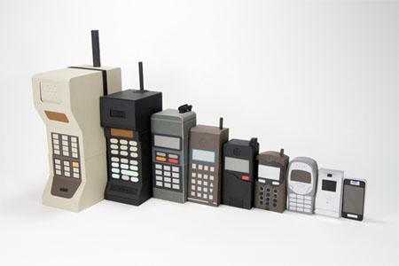 17 Figure 1.3 Mobile Evolution The first U.S. digital cellular (USDC) system hardware was installed in major U.S. cities in 1991.