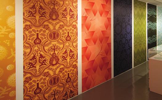 Open your business to the advantages of HP Latex Printing Technologies PRIMARY APPLICATIONS FOR HP LATEX INKS Wallcoverings - Discover the solution that can help you increase profits MEDIA TYPES