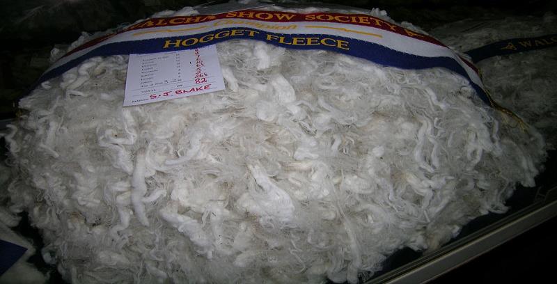Wool: Protein (Animal) sheep, goat, lama Dyes well, resilient, durable, absorbent Scratchy, susceptible to moths