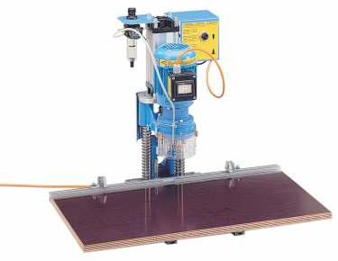 pneumatic version which comes also with a stronger motor (1.3kW) and pneumatic downhold clamps.