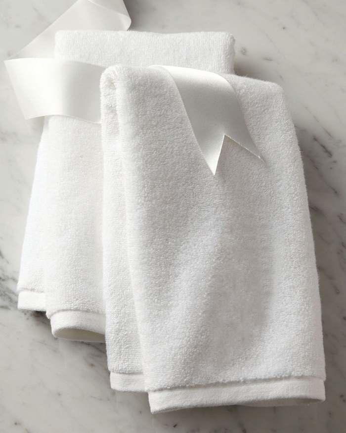 Sizes Weight 70 x 140 cm 650 gsm 90 x 180 cm 600 gsm 550 gsm 500 gsm FACE & HAND TOWEL FACE AND HAND TOWEL 100% cotton Terry warp: Single ply, ring spun or combed