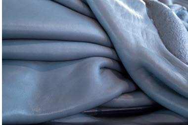 Leather for furniture is much suppler than traditional leather and is obtained by chrome tanning; usually it is much faster, only 4 days, than vegetable tanning.