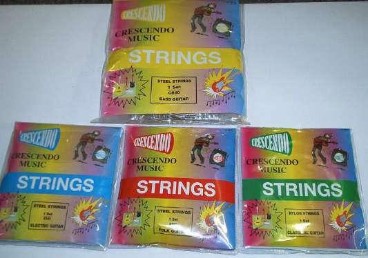 Crescendo Music 0118379357 Page: 22 GUITAR STRINGS Sets Available: Steel Strings Nylon Strings Electric Lead Bass 4 String
