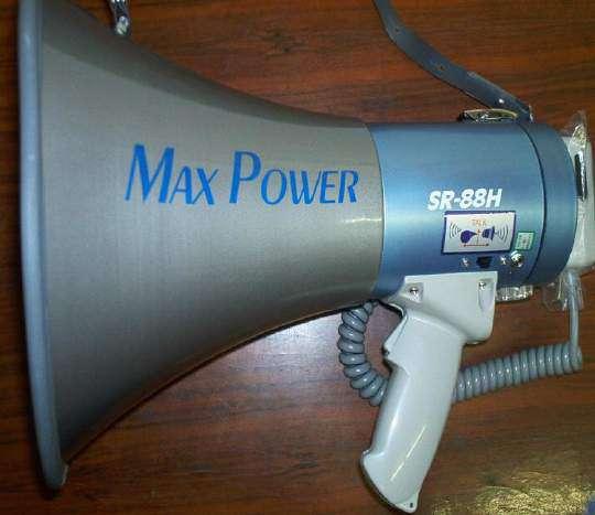 Crescendo Music 0118379357 Page: 96 MEGAPHONE HI POWER 35W MAX-OUTPUT Model: SR88 Includes all of the
