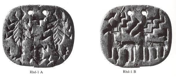 Figure 44: An object with a tree pattern. The trees, on both sides of the seal have exactly 8 branches on each side.