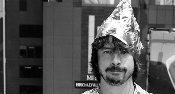 763) Research proves tin foil hats don t provide good RF shielding for your head The longstanding mythology around the use of tin foil hats to block the government and extraterrestrials from reading