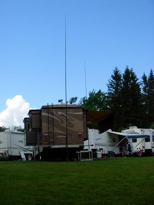 Final look at the camper line up. The antennas are 33 vertical antennas.