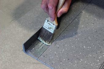 the tread part is carried out straight as well.