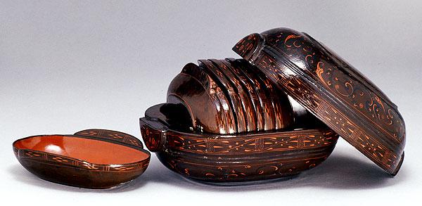 Panel 2 The development of lacquer ware in China To date, the earliest lacquer found in China was made around 7000 BC.
