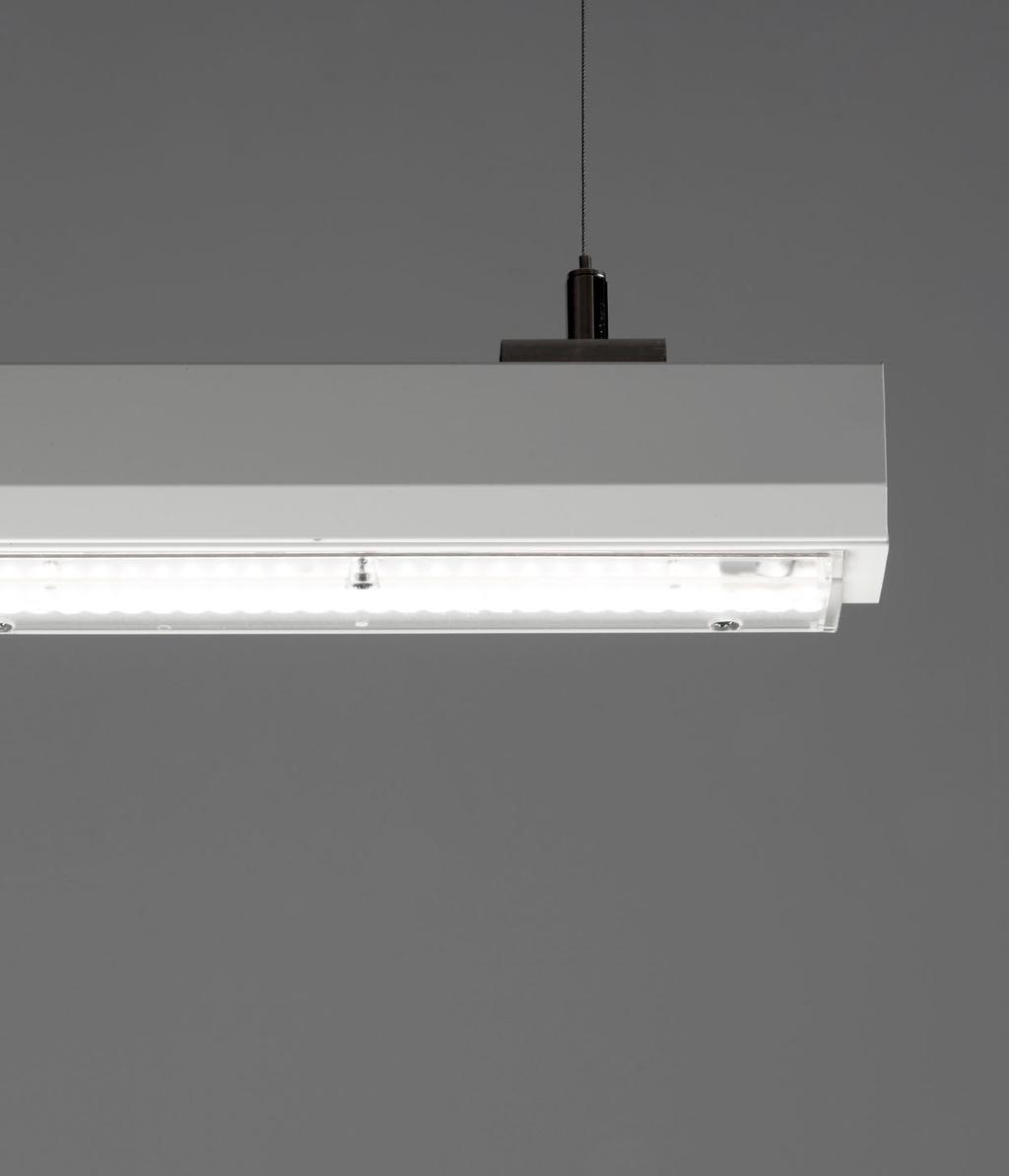 Y5 WARRANTY E A R TRUNKY LED continuous lighting