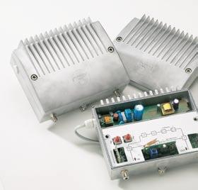 The high performance amplifiers are available in versions with different gain levels (22, 30 and 40 ).