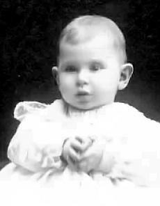 Ezra s Youth Ezra Jack Keats was born in 1916, to Jewish parents who had emigrated