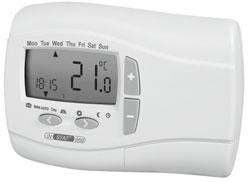 User and installation guide,-r Programmable room thermostat with radio transmission 48 93 003 47-5 04903000 Iss E 3 4 5 7 3 4 5 7 To facilitate programming, blocks of days with the same