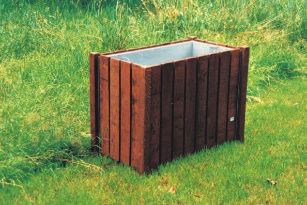 RANG Extra large bins Primarily designed to accommodate floral tributes in cemeteries and crematoria, these open top bins have a capacity of 220 litres.