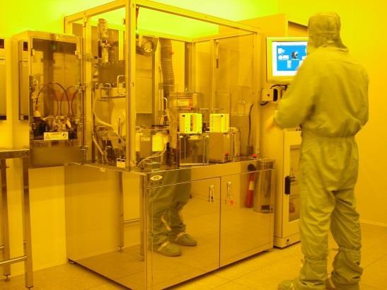 Short presentation of CNRS-LAAS: clean room facilities From