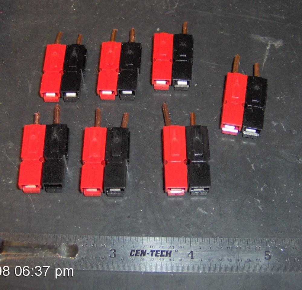 Many local hams assemble the connectors with the black on the left instead of the red because this was supposed to be the standard, then manufactures of other powerpole products reversed the order.