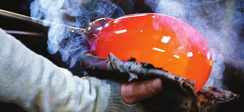 SUMMER 2017 GLASSBLOWING IN VENICE (SPECIAL PROJECT) This summer travel course presents a unique opportunity to work on glass design, and to have your design realized by the famed glass masters in