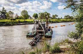 We handle all waterway-related work such as, dredging, rock removal, docks, landing stages, locks, dams, riverbank protection and under-river crossings.
