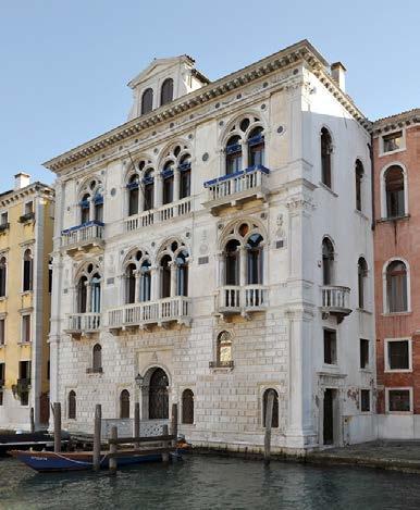 EXHIBITION LOCATION Palazzo Corner Spinelli is located in the most privileged position of the Grand Canal between the Rialto and the Accademia bridges, on the San Marco side.