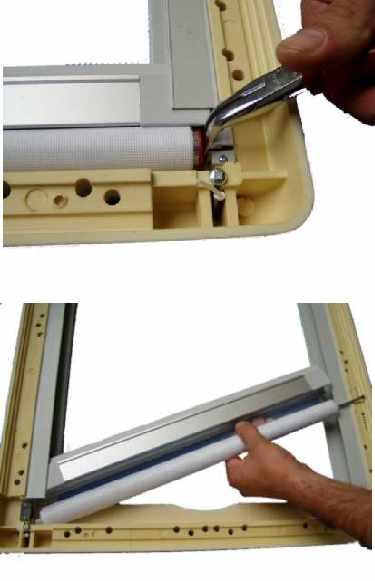 The window blind can then be removed by tilting the closure rod from the interior frame. The installation is implemented in reverse order, considering the clamping bar.