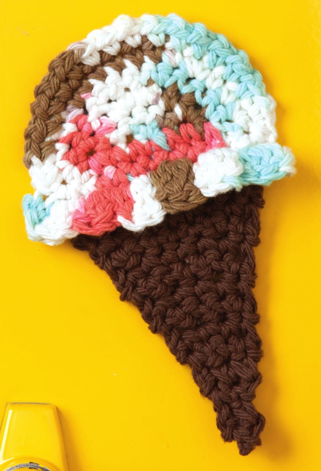 ICE CREAM MAGNET Finished Size: Approximately 4¼" wide x 6¼" high (11 cm x 16 cm) SHOPPING LIST Yarn (Medium Weight) Variegated - 13