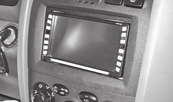 Installation instructions for part 99-7373 KIT FEATURES ISO DIN radio provision with pocket ISO DDIN radio provision Hyundai 1995-2006 Table of Contents 99-7373 Dash Disassembly KIT COMPONENTS A)