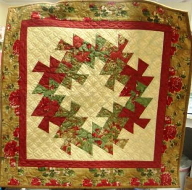 The class will give you ideas for blocks & borders as well as gaining experience in free motion quilting. Prerequisite: Machine Quilting Primer APPLECORE PATTERN Great for placemats!
