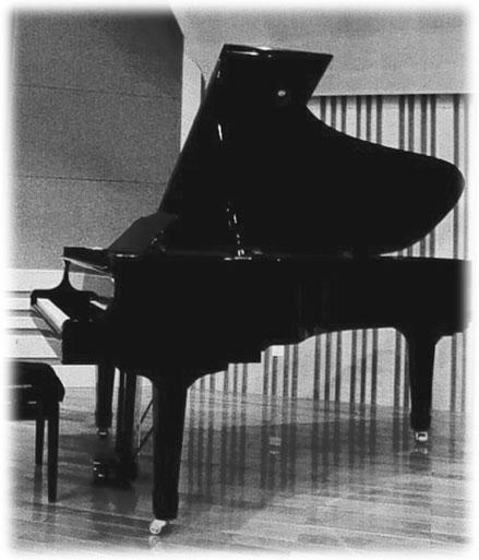 Piano: Single microphone technique To record a piano using a single microphone (see above), that microphone should be placed approximately 60cm (or 2 ) above the centre of the sound-board, aimed