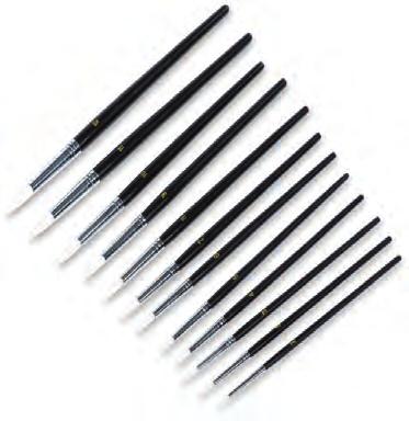 45 600094 600095 Artist Brush Set A size graduated set of 12 artist s brushes ranging from size 1 at 2mm