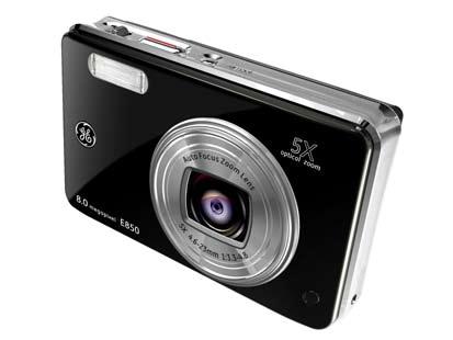 E SERIES E850 There s a lot more to this 8-megapixel camera than just a great brand name.
