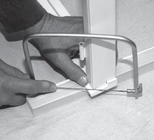 For Z/L frame combinations, fi le the profi le of the Z-frame edge where the Z-frames meet on the top and bottom to ensure a tight fi t of the L-frames.