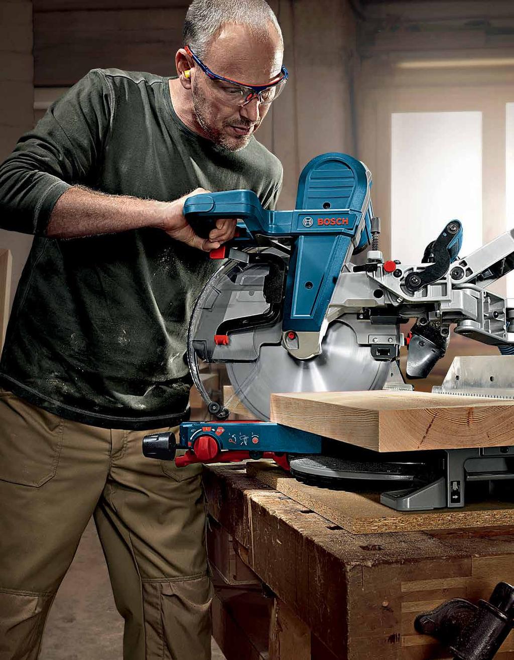 Benchtop Experts Table Saw + GTA 600 Table FREE GTS 10XC Professional } The versatile tool with a powerful 2100 watts } Powerful 2100-watt motor with motor brake, starting current