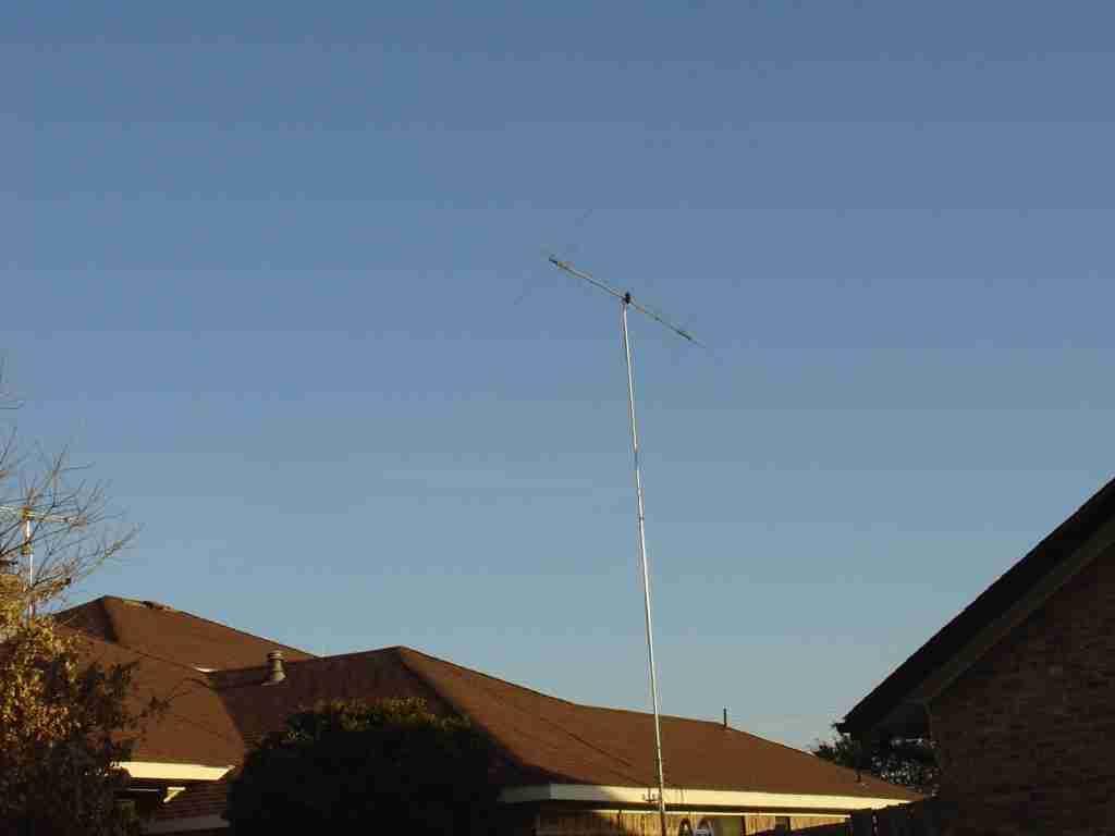 Since I live within a few miles o f Texas Towers, I drove there and purchased a Rohn H50 50-foot push-up mast, which is supported by attaching it to the eave of my house at about the