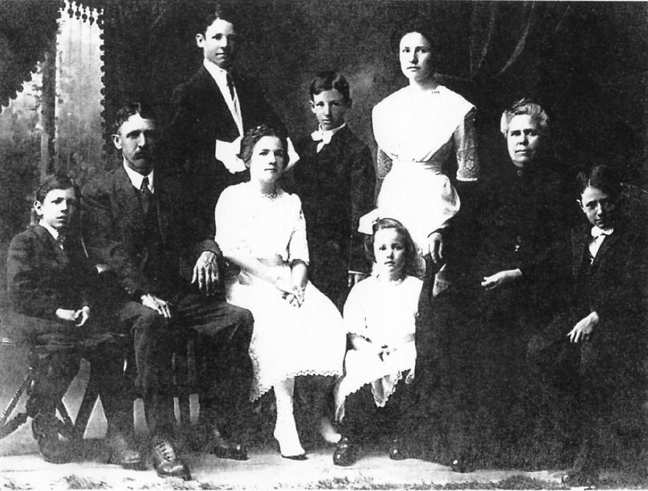 Richard and Molly farmed north of Rantoul Illinois, near Ludlow. They had eight children Richard & Molly Cleary Corbett family circa 1912.