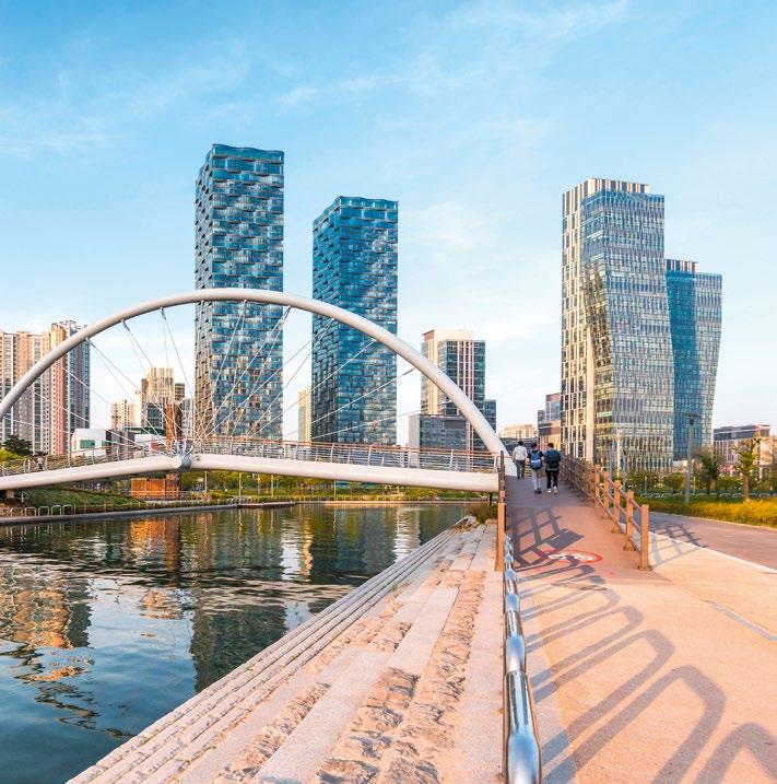 Lots of technology and infrastructure forming a uniform and integrated whole: Songdo, a district in the South Korean city of Incheon which has more than a million inhabitants, is a global showcase of