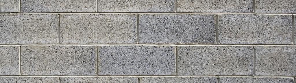 31 BRICKS AND STONES PREPARATION Clean the surfaces with a pressure water jet or a rigid brush. It is important to remove any surplus cement and dust. Rinse and leave.