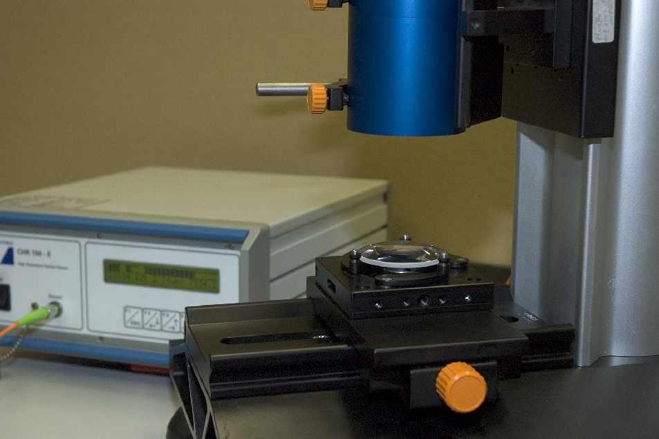 Lens production systems need accurate information on the central lens thickness. Chromatically coded systems (Fig. 3) are perfectly suited to generate the required accuracy. Figure 3.