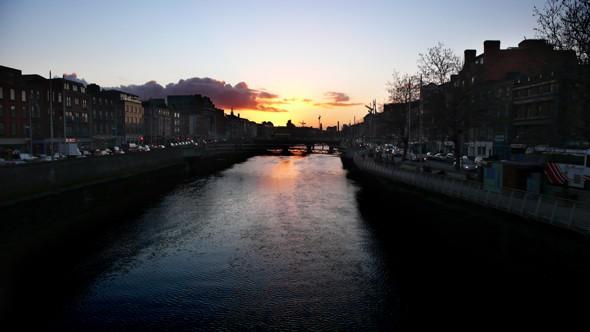 The camera was rested on the balustrade of a bridge over the River Liffey to capture this Dublin sunset.
